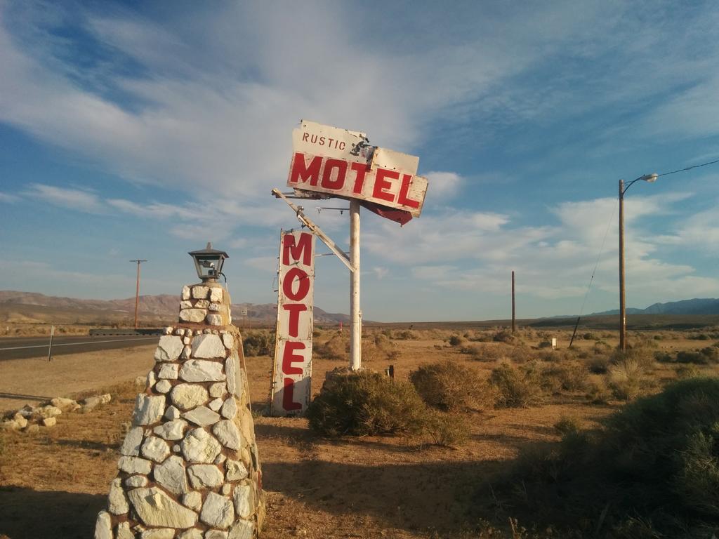 Rustic Oasis Motel Olancha Zewnętrze zdjęcie